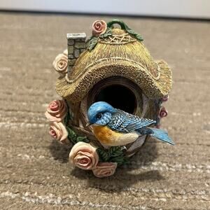 Chirpwood Cottage BlueBird and Roses Limited Edition Egg